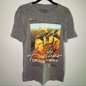 National Geographic Cathedral Rock Tee - size Small